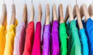 ЕС ще забрани унищожаването на непродадения текстил