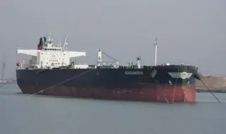 Houthis hit cargo ship "Verbena" in Gulf of Aden with missiles 