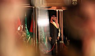Като играе посреднически роли, Саудитска Арабия се опитва да се завърне на сцената, смятат анализатори