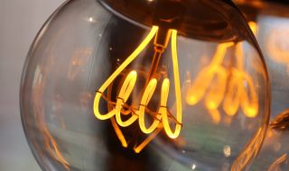 Не приеха предложението на ГЕРБ да се компенсират общини, храмове, училища заради скъпия ток