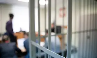 Русия осъди американец на 5г. затвор за незаконно пренасяне на оръжие