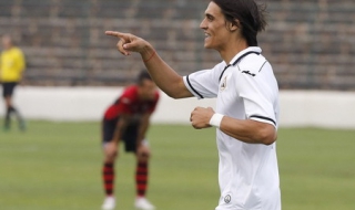 Левски се разбра с Курдов