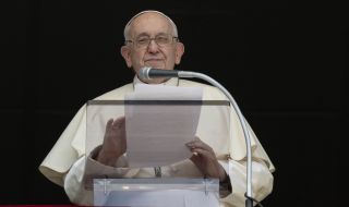 Папа Франциск: Християнинът не вярва в суеверия