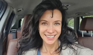 Яна Маринова се грижи за дъщерята на бившия си (СНИМКИ)