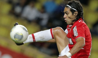 Реал възобнови интереса си към Фалкао