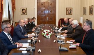 Радев: България не трябва да чака следваща криза, за да преодолее дефицитите в националната сигурност