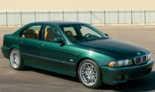 23-годишно BMW E39 от първи собственик бе продадено за колосална сума