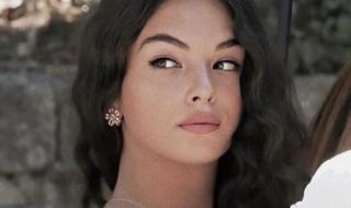 Дъщерята на Моника Белучи рекламира огромен моден бранд (СНИМКИ)