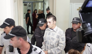 30 години затвор за убиеца на Присиян