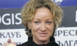 Драма за Гроздева в Лондон