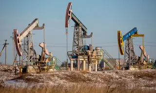 Bloomberg: Допълнителните приходи на Русия от износ на петрол заради войната в Иран могат да достигнат $40 милиарда