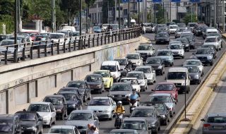 Атина с нови правила за автомобилите