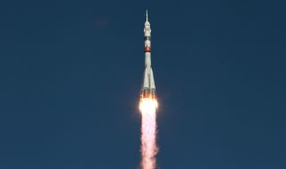 Руски товарен кораб пое към МКС