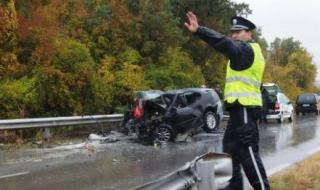 Тежка катастрофа в Пловдивско взе жерва, затвори пътя