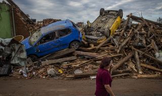 Опустошително торнадо в Чехия: жертви и стотици ранени, огромни разрушения