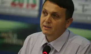 Георги Богданов: Обидно е Радев, Вучич и Новак да налагат пропаганден материал за семейството
