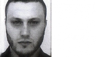 Полицията издирва мъж, извършил измама с кола