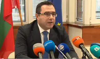 КЕВР не е получила нито един сигнал за завишени сметки за ток, но е длъжна да се самосезира заради напрежението