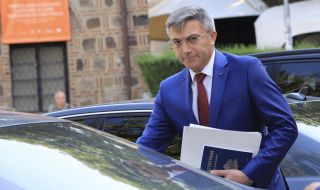 Карадайъ: Преговорите за кабинет изкуствено се протакат, за да се приемат нови репресивни органи преди избори