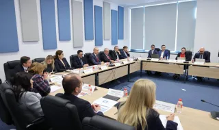 Радев: Свързаността ще бъде във фокуса на първата по рода си Среща на върха в България