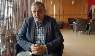Проф. Тодор Кантарджиев пред ФАКТИ: Ваксините за COVID-19 и грип може да се сложат едновременно