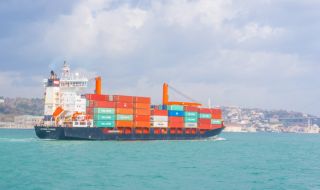 Ливан разреши отплаването на кораб, обвинен от Киев в превоз на крадено украинско зърно 