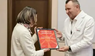 Посланикът на Северна Македония награди медици от болница "Пирогов"