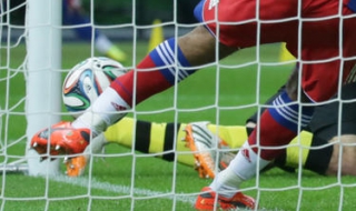 ФИФА въвежда видеоповторения по време на мач