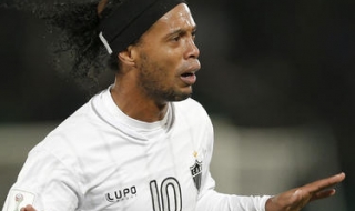 Роналдиньо си намери нов отбор