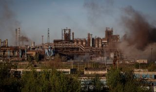 Украйна е наредила да бъде прекратена съпротивата в завод "Азовстал"