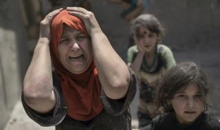Атентатор, облечен като жена, окървави Ирак