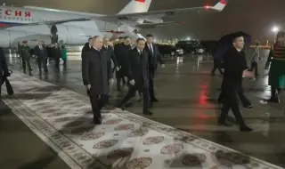 Путин пристигна на двудневно посещение Туркменистан ВИДЕО