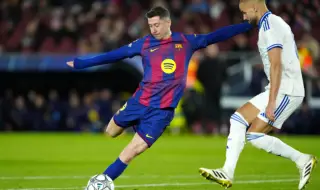 Роберт Левандовски гони постижение на Роналдиньо