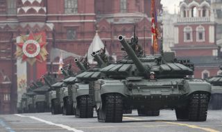 Украйна може да унищожи руската военна техника на Червения площад на 9 май