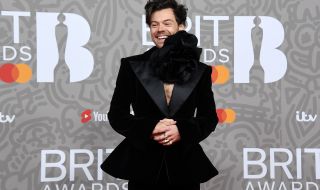 Хари Стайлс с триумф на наградите "Брит"