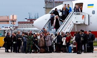 Удължават срока за ваучери на украинските бежанци
