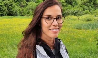 Още една лекарка от „Откраднат живот“ чака бебе