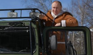Тайнственост в Кремъл: Защо Путин не се ваксинира по-рано