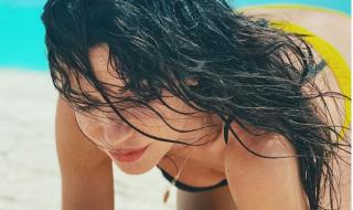 Блатечки зяпа гола Диляна Попова във видеочат