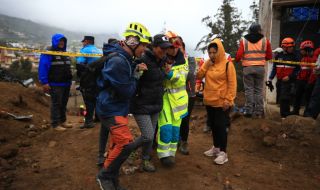 Жертвите на свлачището в Еквадор са поне 27, над 60 души са в неизвестност