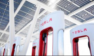 Над 6000 зарядни станции на Tesla в Европа