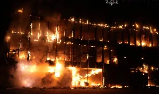 Удар по Запорожие причини пожари в търговски център и жилищни блокове