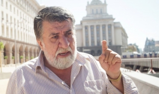 Рашидов: Да не рушат паметника пред НДК