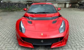 Ferrari F12berlinetta - най-скъпата кола в mobile.bg