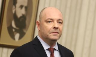 Румен Радев се среща с проф. Николай Габровски в понеделник