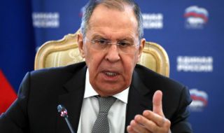 След проваленото посещение в Сърбия Лавров пристигна в Турция