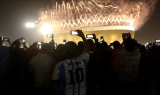 Фенка на Аржентина си показа гърдите след триумфа за световната купа (ВИДЕО)
