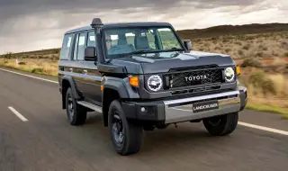 “Новата“ Toyota Land Cruiser J70 получи механична трансмисия с пет предавки