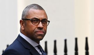 Великобритания обяви нови санкции срещу Иран