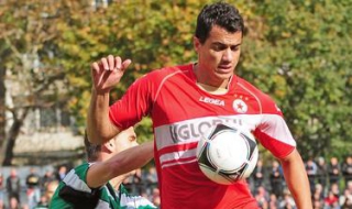 Мишел Платини с трансфер в Славия